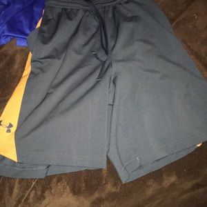 Men’s small grey and orange under armor shorts